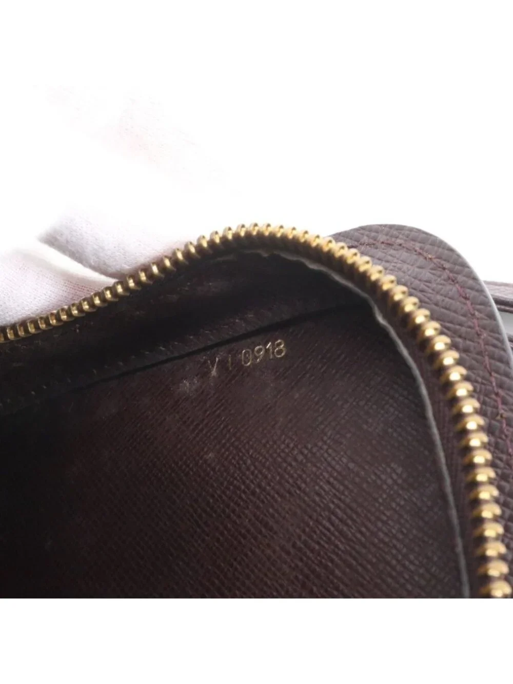 Louis Vuitton Taiga Baikal Leather Clutch Pouch Business